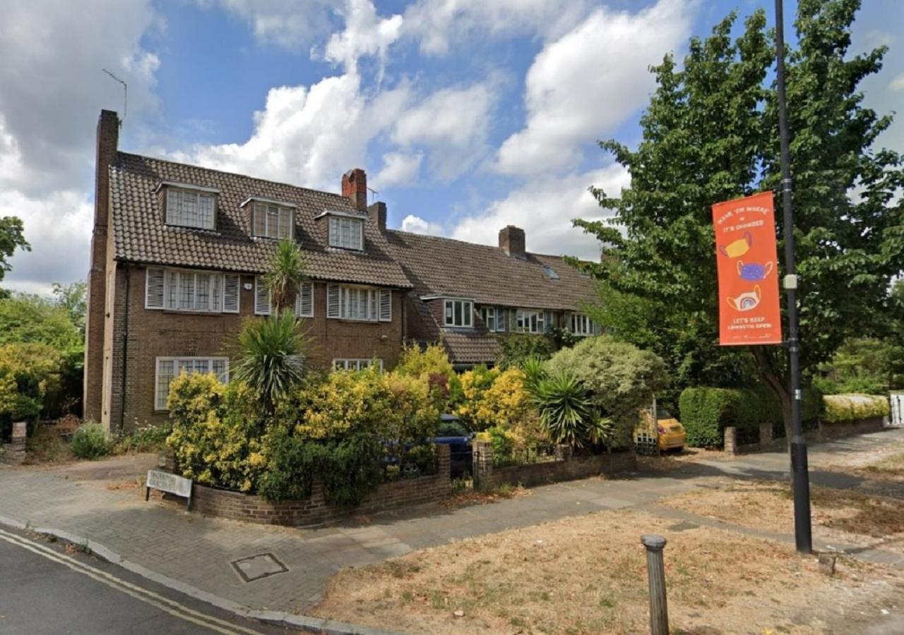 Wandsworth, South London Deluxe King Room 4 Екстериор снимка